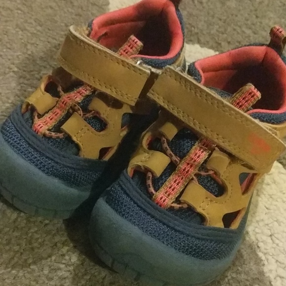 OshKosh Baby Boy Shoe - Picture 8 of 8